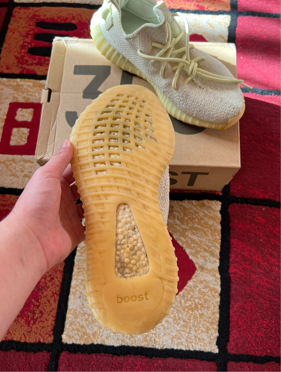 Yeezy 350 Butter EU44 2/3