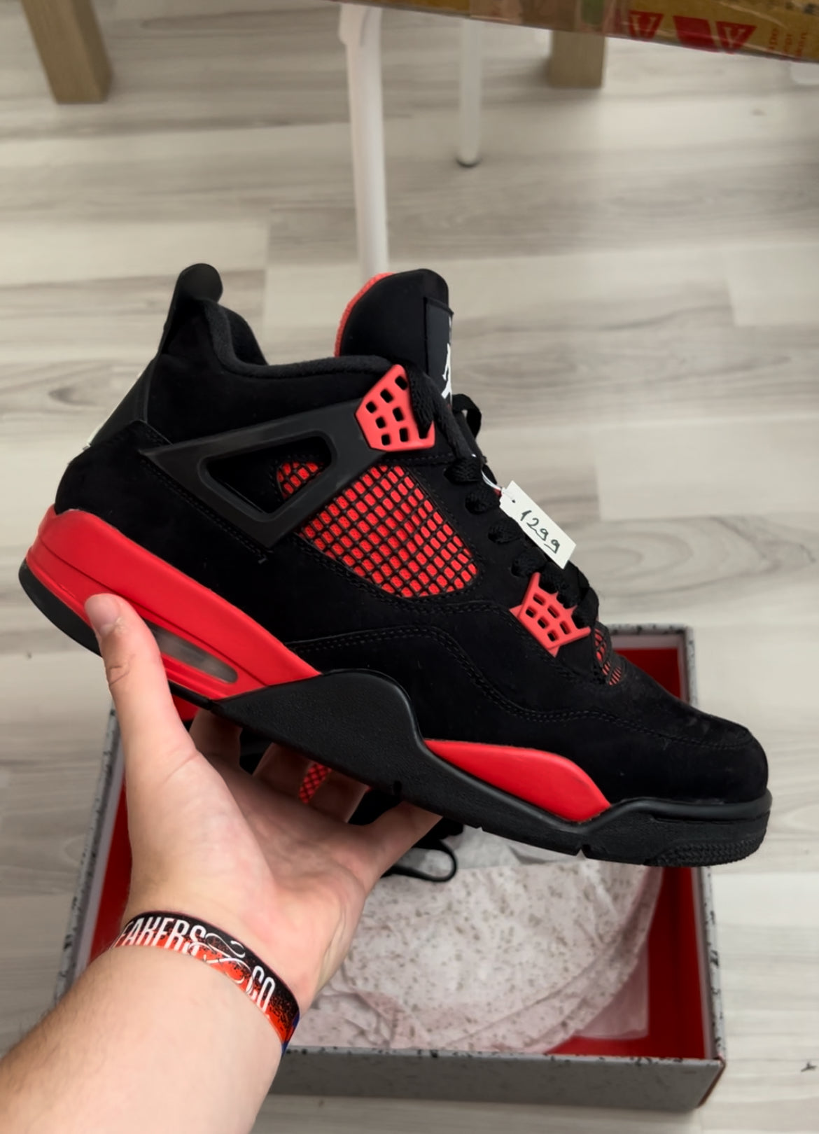 Jordan 4 Red Thunder EU44