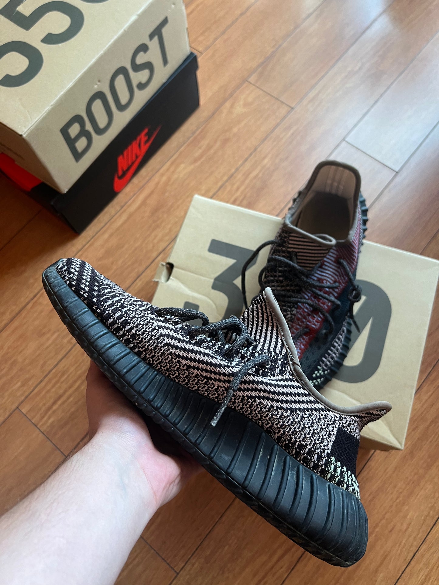 Yeezy 350 Yecheil EU44 2/3