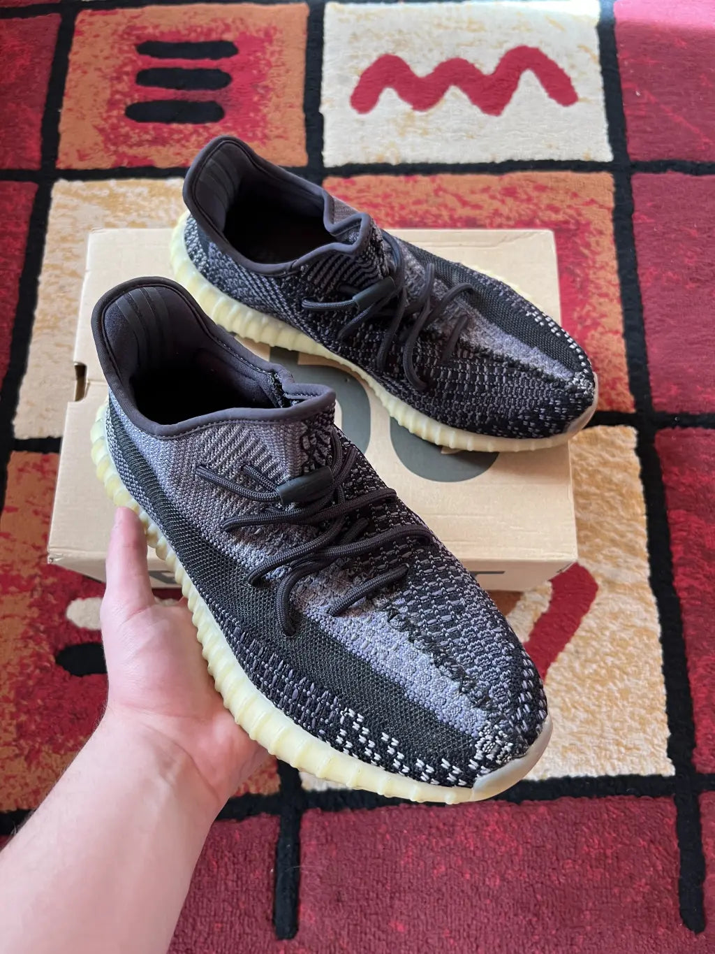 Yeezy Boost 350 V2 Carbon EU44