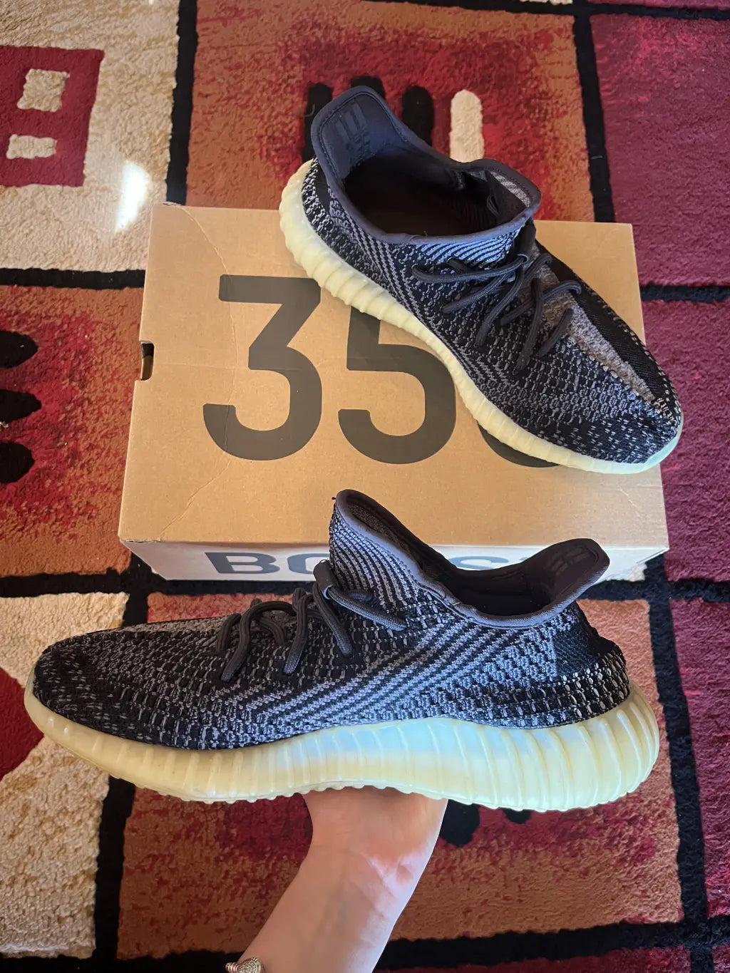 Adidas Yeezy Boost 350 V2 Carbon EU46