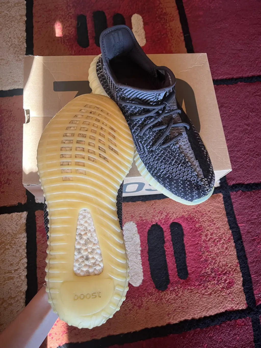 Adidas Yeezy Boost 350 V2 Carbon EU46