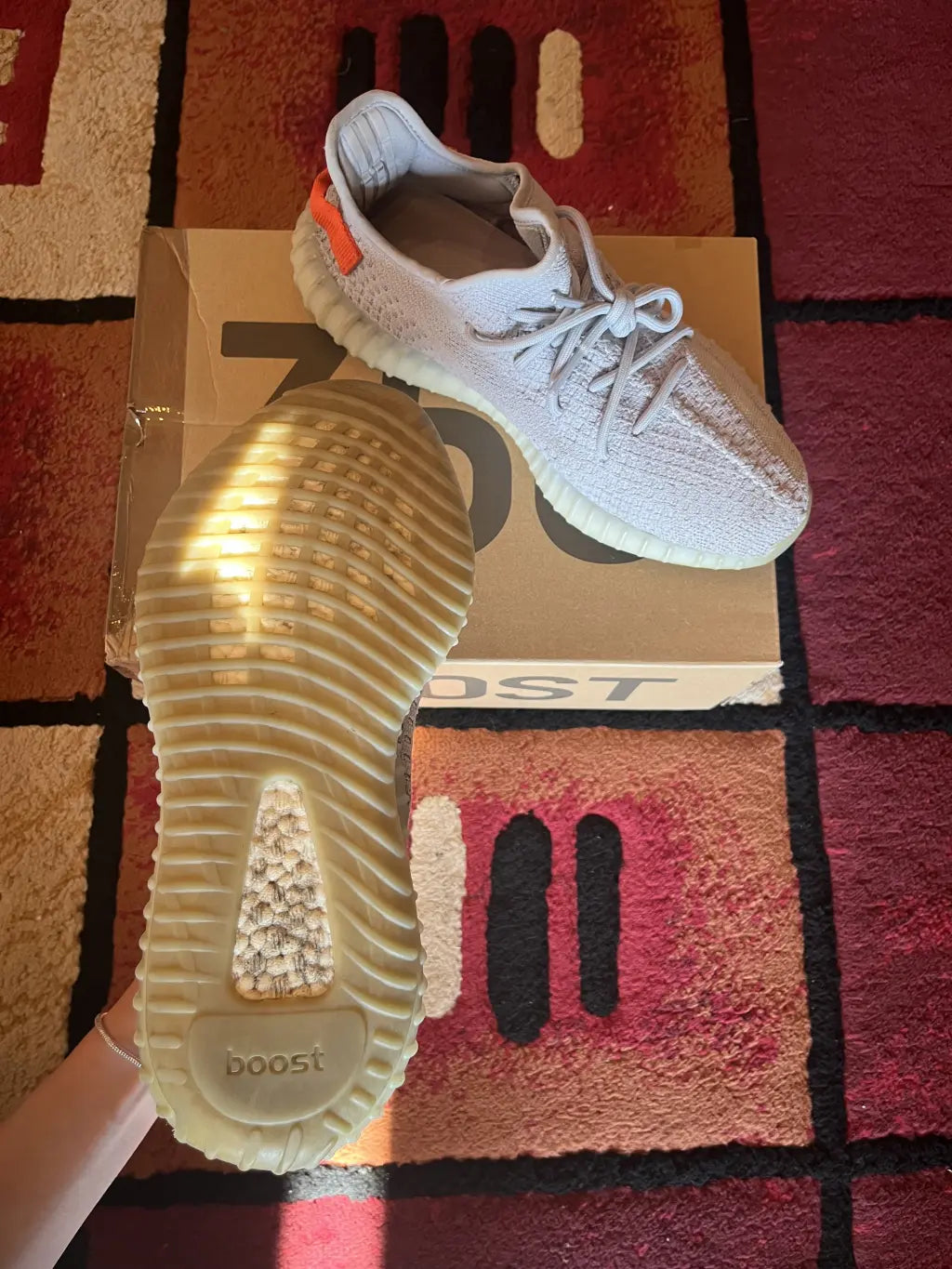 Adidas Yeezy Boost 350 V2 Tail Light EU43 1/3