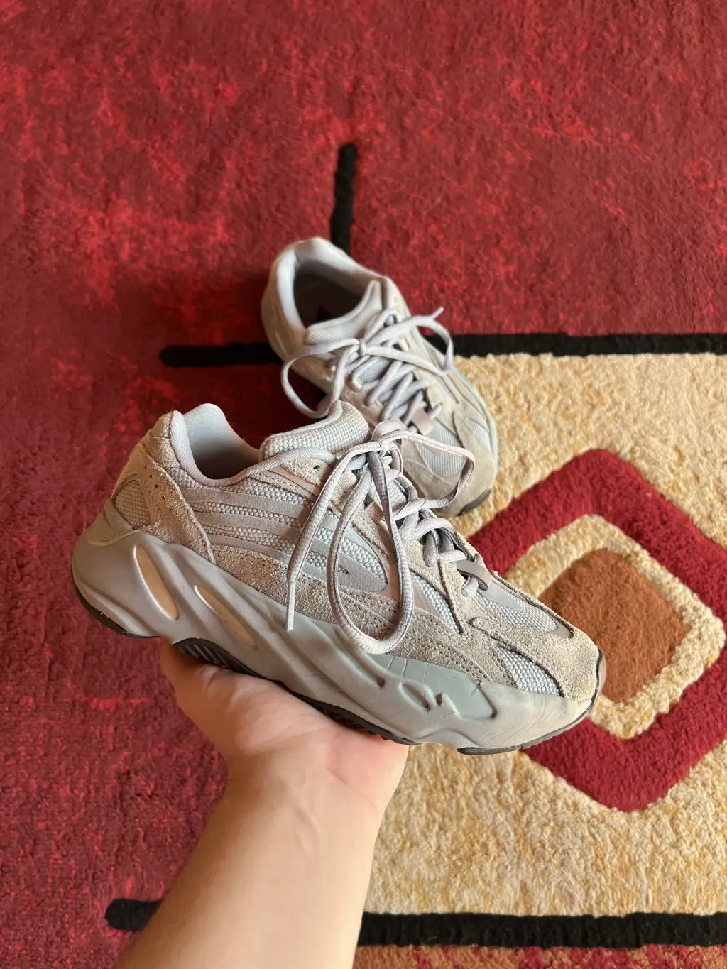 Yeezy Boost 700 V2 Hospital Blue EU36 2/3