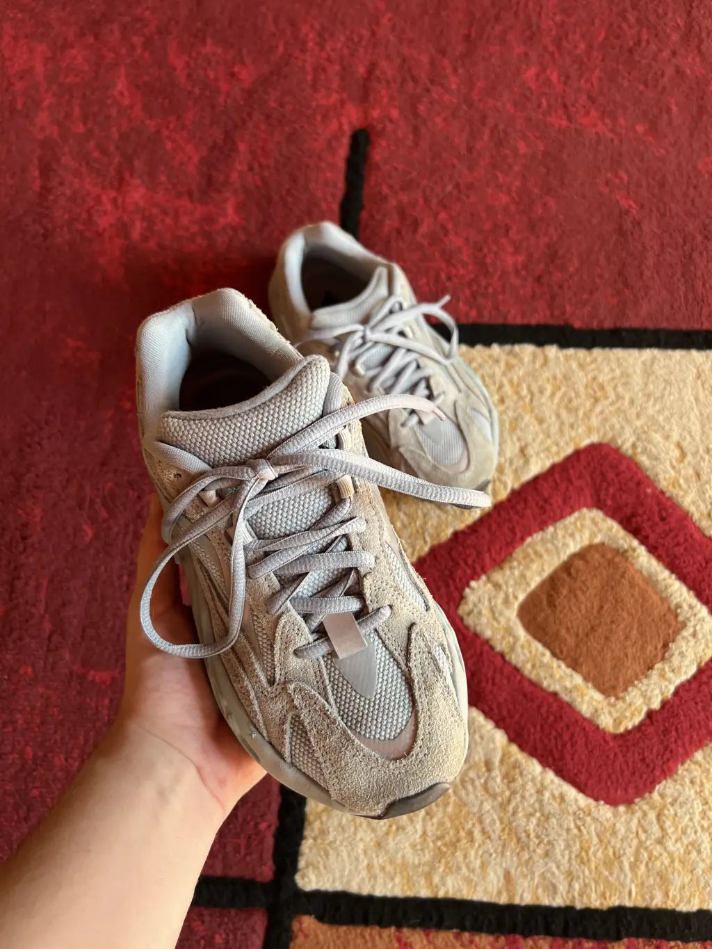 Yeezy Boost 700 V2 Hospital Blue EU36 2/3